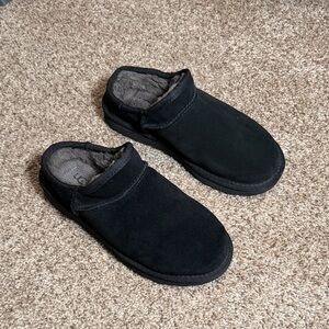 Ugg classic slippers